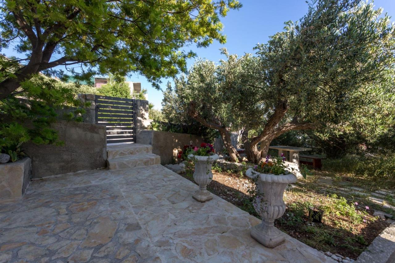 Olive Garden Apartment ฮวาร์ ภายนอก รูปภาพ